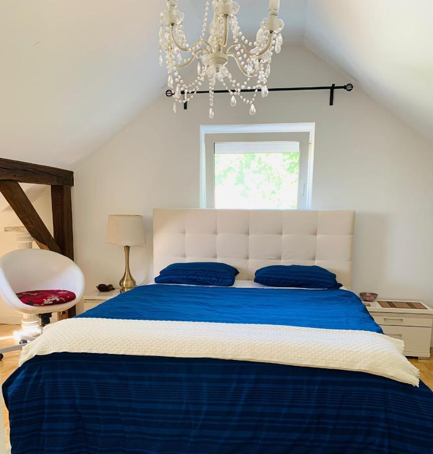 Apartment Amidst Nature-Riverdale, North Of Munich 파렌하우젠 외부 사진